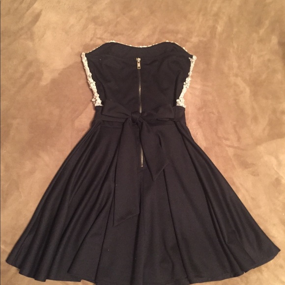 Black sequin dress - Picture 5 of 8